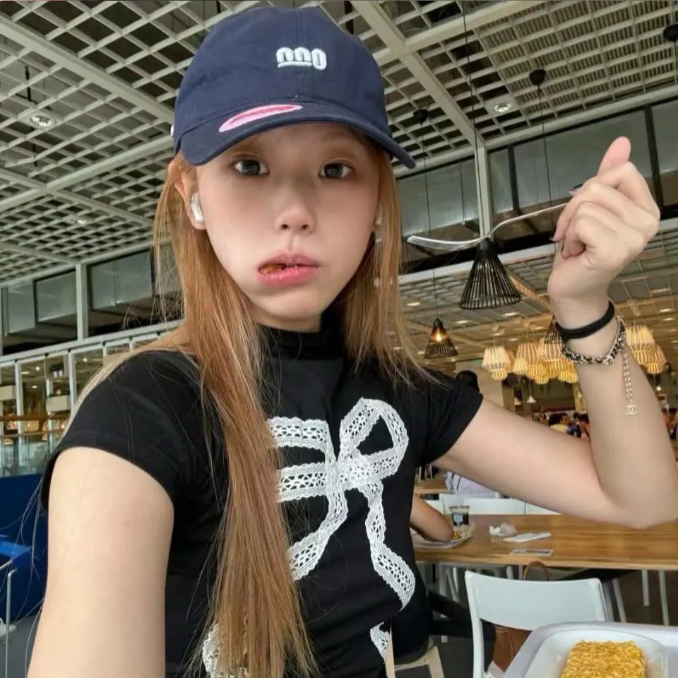 不倒翁的奇幻旅程